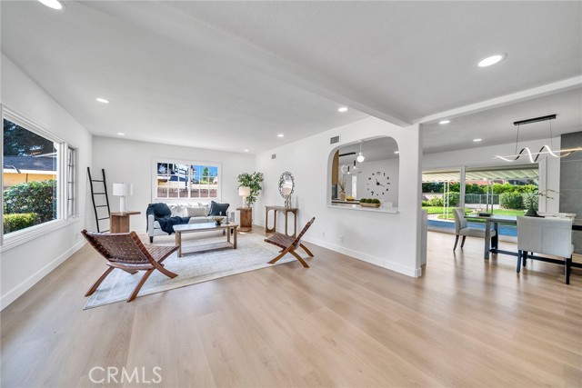 1321 S 8th Avenue, Arcadia CA: https://media.crmls.org/medias/0f9115b4-72da-4b81-b301-55c020b3ce91.jpg