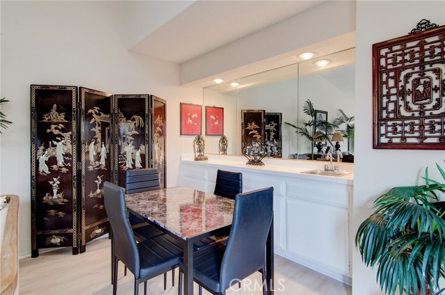 Detail Gallery Image 11 of 27 For 8565 Larkhall Cir 802c,  Huntington Beach,  CA 92646 - 2 Beds | 2 Baths