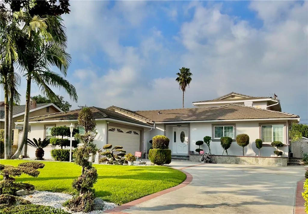 409 W Woodruff Avenue