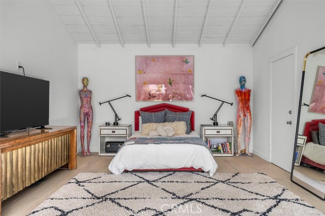 1012 10th Street, Manhattan Beach CA: https://media.crmls.org/medias/0f95f907-ebb5-4980-9c6d-8db482caca34.jpg
