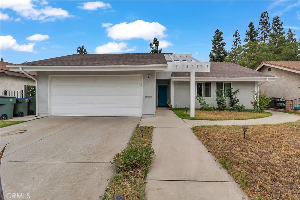 1121 Eucalyptus Lane