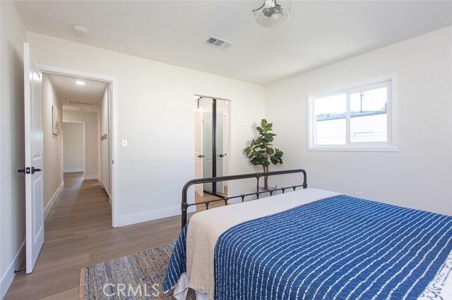 417 W Leeside, Glendora CA: https://media.crmls.org/medias/0f9653fb-3db8-4bc9-ad9e-94d1f32d0770.jpg