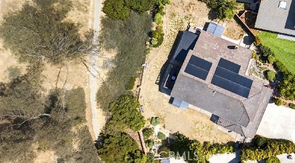 https://media.crmls.org/medias/0f966f9f-9c57-4778-b930-c42b9c441764.jpg?preset=X-Large