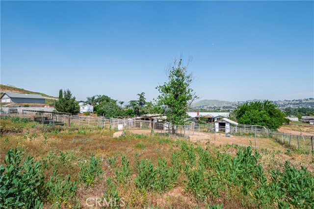 5535 Charlotte Lane, Jurupa Valley CA: https://media.crmls.org/medias/0f97360f-67d9-4929-ba53-0a00a5ecec2c.jpg