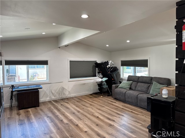Detail Gallery Image 29 of 33 For 10965 Glenoaks Bld #22,  Pacoima,  CA 91331 - 2 Beds | 2 Baths