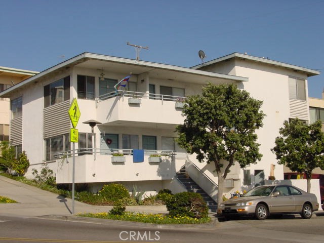 200 15th Street, Manhattan Beach, California 90266, ,Residential Income,Sold,15th,SB20051917