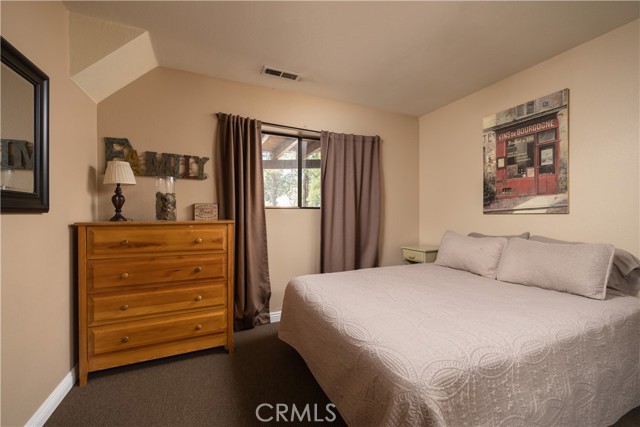 Detail Gallery Image 21 of 45 For 42592 Donez Way, Big Bear Lake,  CA 92315 - 9 Beds | 5/1 Baths
