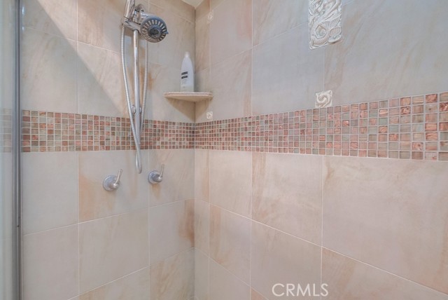 Detail Gallery Image 47 of 53 For 727 Esplanade, Redondo Beach,  CA 90277 - 2 Beds | 2/1 Baths