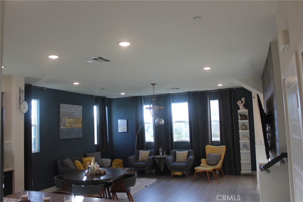 MLS #GD25151400 img 3