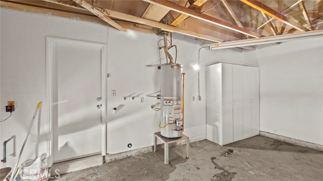 10060 Hillsborough Lane, Riverside CA: https://media.crmls.org/medias/0f9aafd9-af20-4576-ab0e-91941d2f5b77.jpg