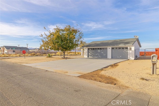 Detail Gallery Image 6 of 43 For 9301 Rea Ave, California City,  CA 93505 - 3 Beds | 2 Baths