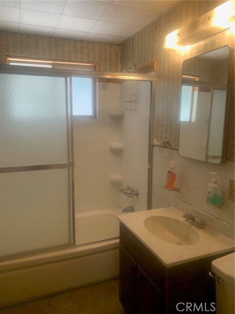 33254 Wild Rose Drive, Green Valley Lake CA: https://media.crmls.org/medias/0f9b4a2f-a763-4bb9-99d1-c106a45ae17e.jpg