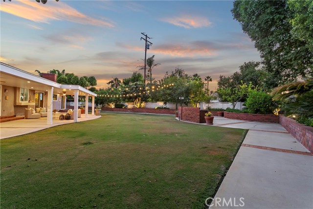 9631 James Circle, Villa Park CA: https://media.crmls.org/medias/0f9bef91-90ca-4604-b4a8-42abf9e35f1d.jpg
