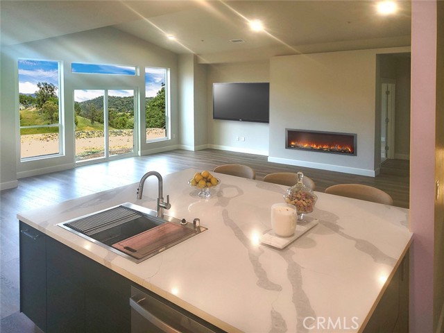 Detail Gallery Image 7 of 14 For 29300 Horsethief Dr, Tehachapi,  CA 93561 - 3 Beds | 2 Baths