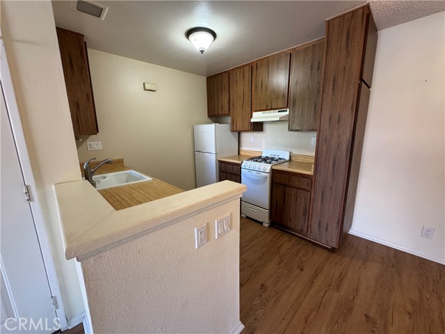 Detail Gallery Image 3 of 11 For 4545 Alamo #G,  Simi Valley,  CA 93063 - 1 Beds | 1 Baths