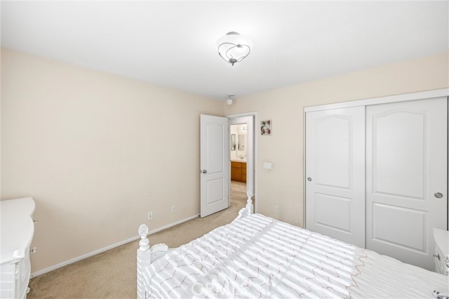 Image 32 of 71 For 3312 Clearing Lane