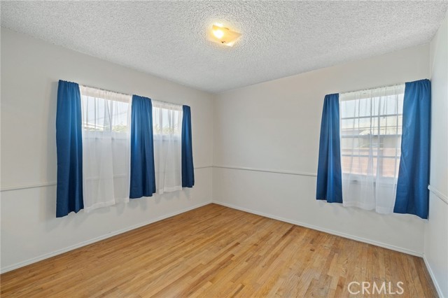 6345 Bigelow Street, Lakewood CA: https://media.crmls.org/medias/0f9e70e9-6d9d-4875-a6af-8b6e22a130aa.jpg
