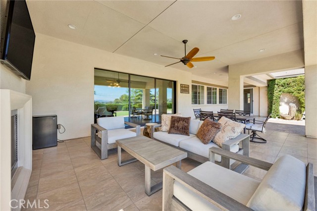 538 Francesca Lane, Glendora CA: https://media.crmls.org/medias/0f9eab1c-f8c4-4006-9a36-53be82682078.jpg