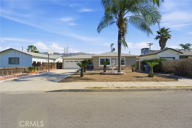 Detail Gallery Image 2 of 39 For 409 W Camellia Way, San Jacinto,  CA 92538 - 4 Beds | 2 Baths