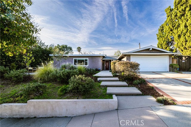 Photo of 5427 Cromer Place, Woodland Hills, CA 91367