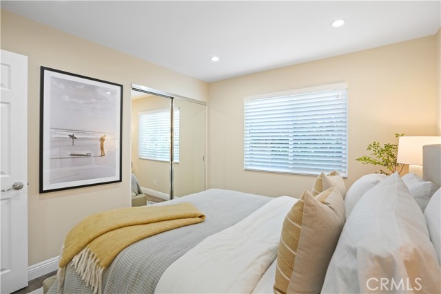 854 Rim Crest, Westlake Village CA: https://media.crmls.org/medias/0f9fe604-01e1-4ee6-8330-caaf92eaa843.jpg