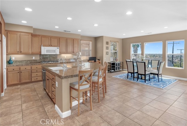 Detail Gallery Image 36 of 74 For 2340 Monte Verde Dr, Signal Hill,  CA 90755 - 3 Beds | 3 Baths