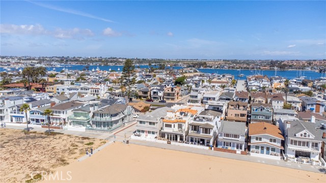 Detail Gallery Image 43 of 43 For 200 E Oceanfront, Newport Beach,  CA 92661 - 5 Beds | 4 Baths