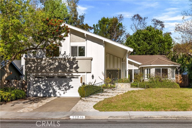 22846 Belquest Drive, Lake Forest CA: https://media.crmls.org/medias/0fa1b2cd-f56a-405c-ad9e-6cf4e27876b5.jpg