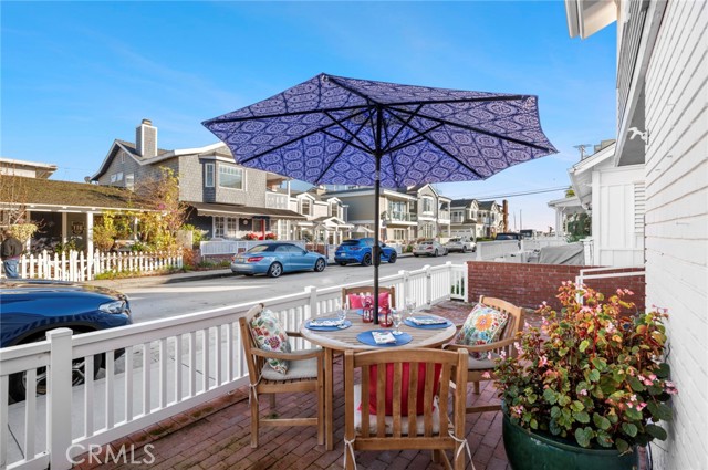 Detail Gallery Image 37 of 40 For 117 Amethyst Ave, Newport Beach,  CA 92662 - 3 Beds | 2 Baths