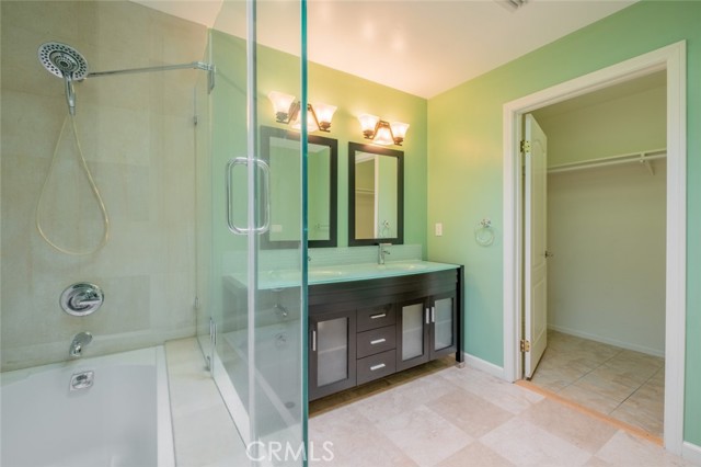 9530 Wheatland Avenue, Shadow Hills CA: https://media.crmls.org/medias/0fa39c43-bc50-4491-9e19-4aef51666062.jpg