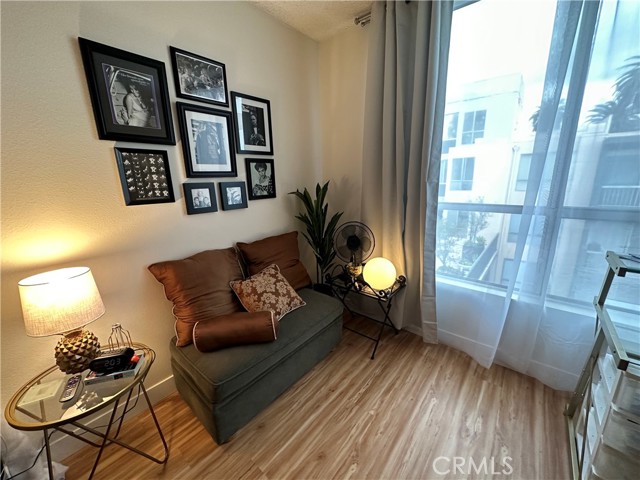 Detail Gallery Image 6 of 29 For 1745 Camino Palmero St #416,  Los Angeles,  CA 90046 - 1 Beds | 1 Baths