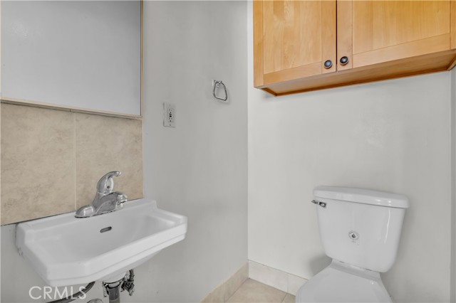 Detail Gallery Image 11 of 11 For 12921 Oxnard St #5,  Van Nuys,  CA 91401 - 2 Beds | 1/1 Baths