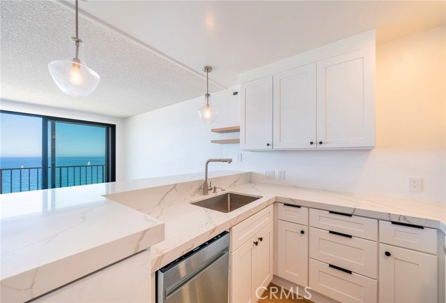 Detail Gallery Image 9 of 42 For 721 Esplanade #605,  Redondo Beach,  CA 90277 - 1 Beds | 1 Baths