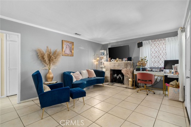 Detail Gallery Image 2 of 32 For 13066 13th St, Chino,  CA 91710 - – Beds | – Baths