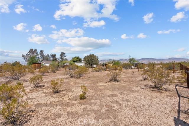 16818 Koch Street, Mojave CA: https://media.crmls.org/medias/0fa6c7c1-131e-493f-ab43-ccd617a69f20.jpg