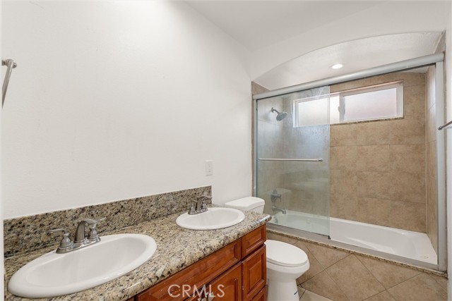 Detail Gallery Image 15 of 23 For 623 W 18th St, San Pedro,  CA 90731 - 5 Beds | 4 Baths