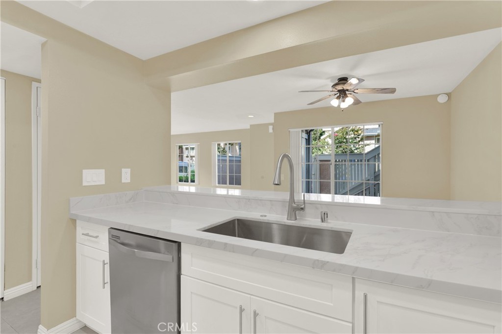 MLS #OC25245389 image #13