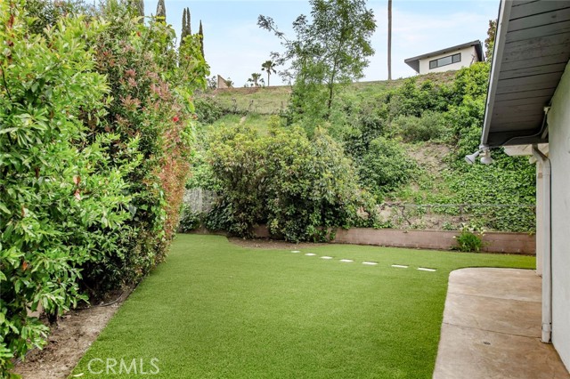 Detail Gallery Image 31 of 37 For 20546 Miranda Pl, Woodland Hills,  CA 91367 - 3 Beds | 2 Baths