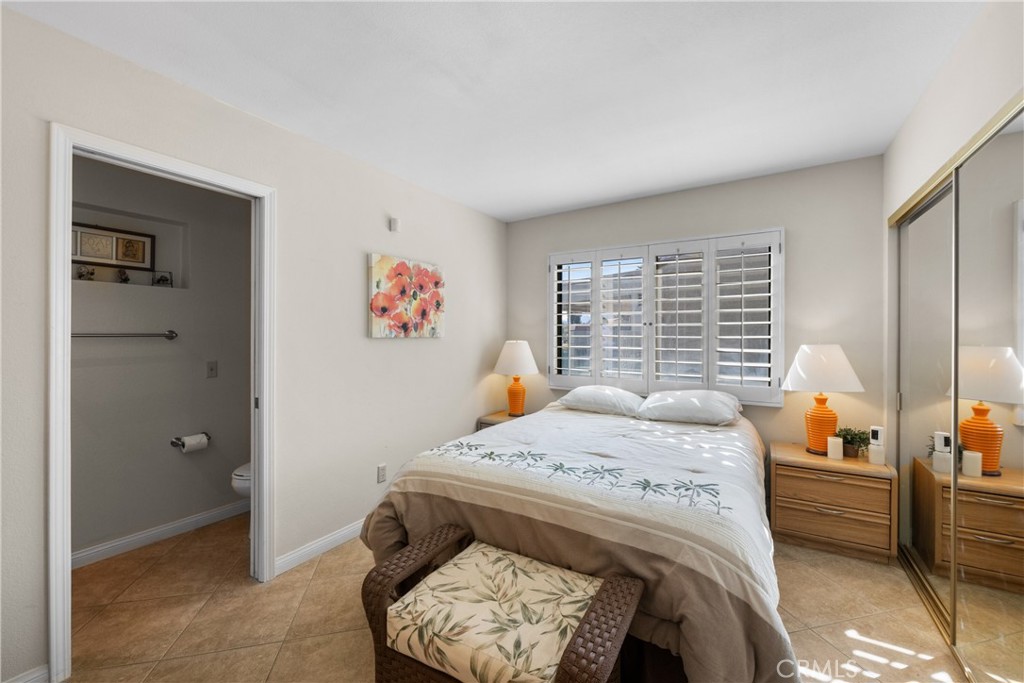 MLS #OC25260495 image #15