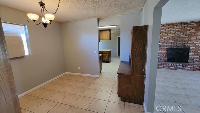 Detail Gallery Image 6 of 23 For 3324 E Avenue H8, Lancaster,  CA 93535 - 3 Beds | 2 Baths