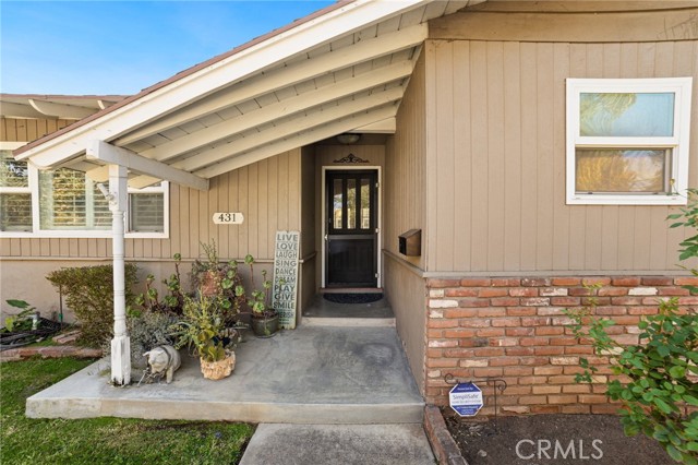 Detail Gallery Image 4 of 34 For 431 W Highland Ave, Redlands,  CA 92373 - 3 Beds | 2/1 Baths