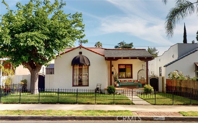 Detail Gallery Image 1 of 33 For 206 W Mountain View Ave, Glendora,  CA 91741 - 3 Beds | 2 Baths