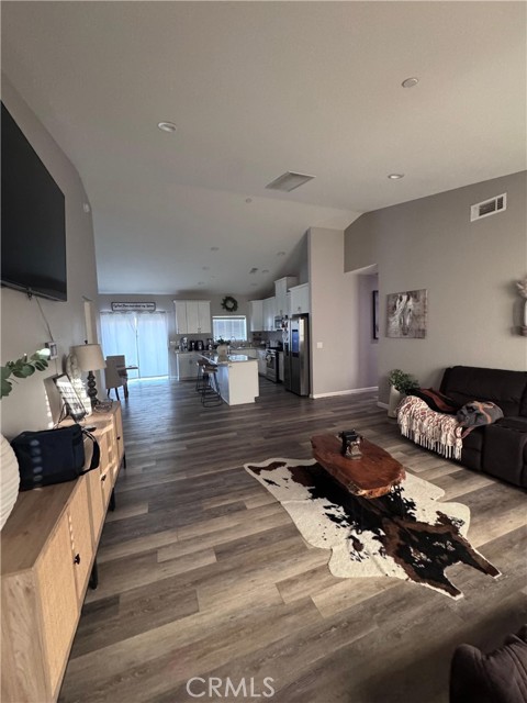 11843 Ivy, Hesperia CA: https://media.crmls.org/medias/0facc3f5-610c-4fab-8c17-f55ef9318ef8.jpg