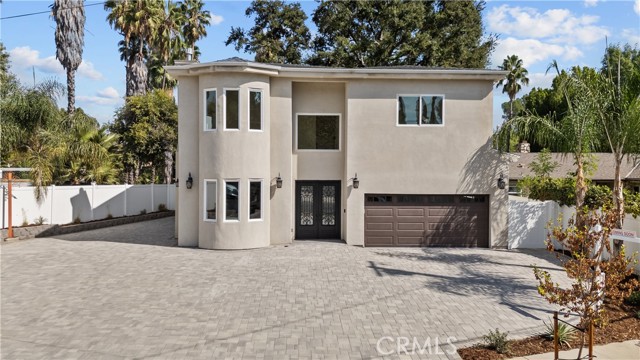 Detail Gallery Image 2 of 47 For 12042 Bradford Pl, Granada Hills,  CA 91344 - 5 Beds | 4/1 Baths