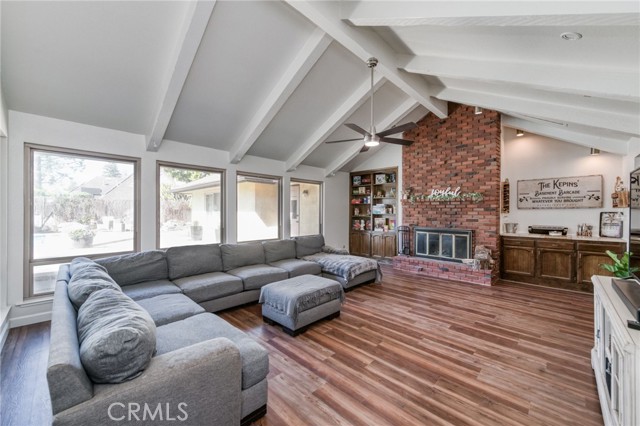 Detail Gallery Image 5 of 38 For 8417 N Del Mar, Fresno,  CA 93711 - 3 Beds | 2 Baths