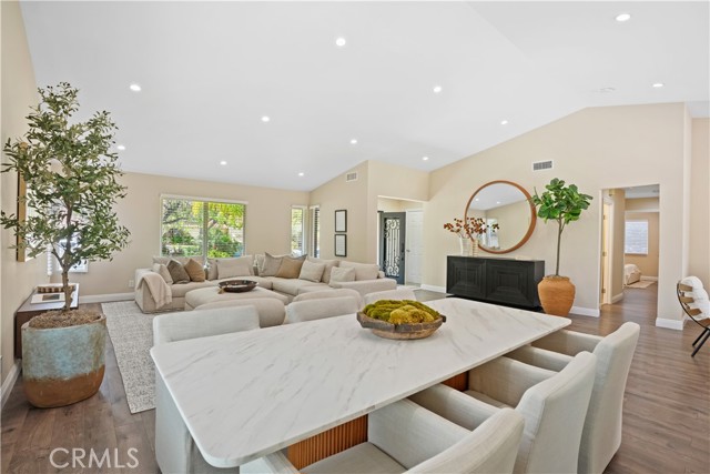 854 Rim Crest, Westlake Village CA: https://media.crmls.org/medias/0fadd2ce-8a69-4917-a3d5-988b821e4009.jpg