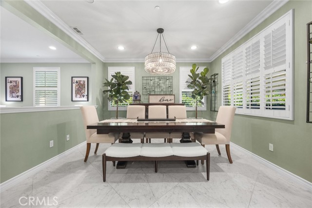 28537 Vista Del Rio Drive, Valencia CA: https://media.crmls.org/medias/0fadef6d-84a0-4750-8760-e3e23deb0e93.jpg