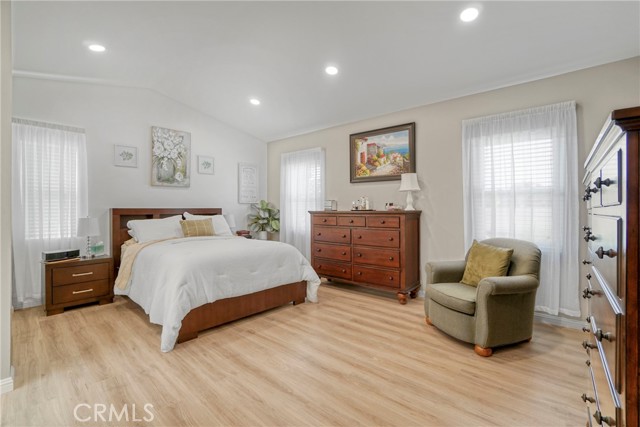 Detail Gallery Image 16 of 29 For 4387 Leatherwood Ct, Camarillo,  CA 93012 - 4 Beds | 2/1 Baths