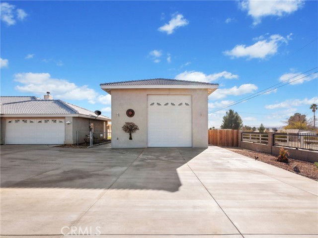 Detail Gallery Image 2 of 37 For 18585 Chapae Ln, Apple Valley,  CA 92307 - 4 Beds | 3 Baths