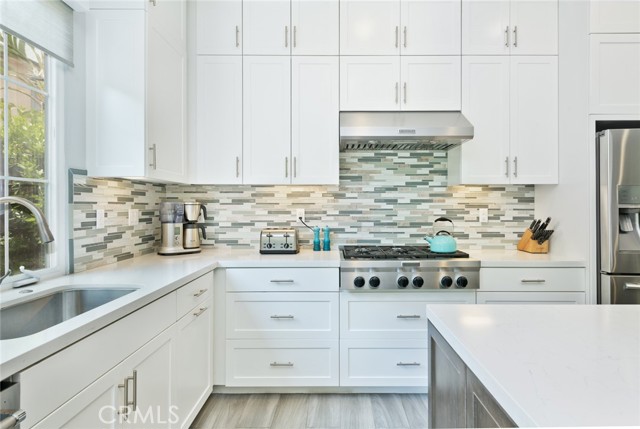 58 Stetson, Irvine CA: https://media.crmls.org/medias/0fae972e-af6b-4356-aa16-bd2f2084820f.jpg